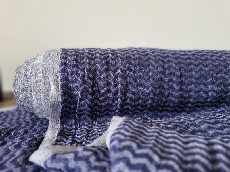 Zils ar zigzag rakstu 95 g/m²